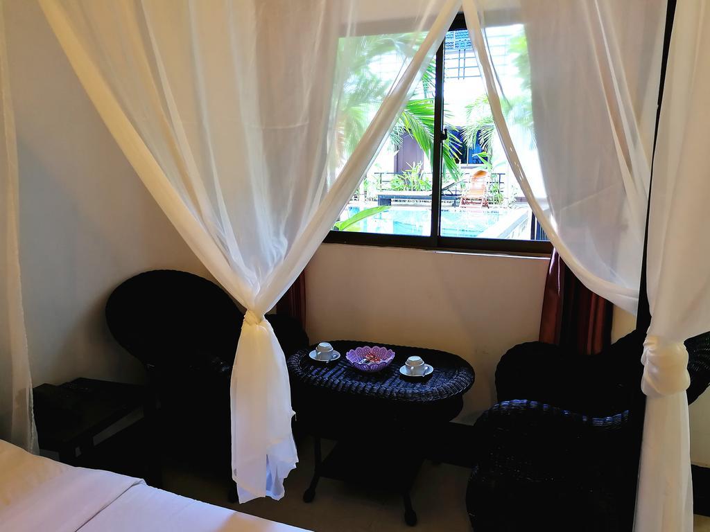 Angkor Hotel Siem Reap Exterior foto